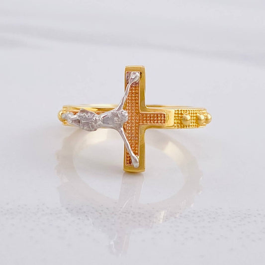 Anillo Cruz cristo punteado 6.35g / T7 Tres Oros 18K