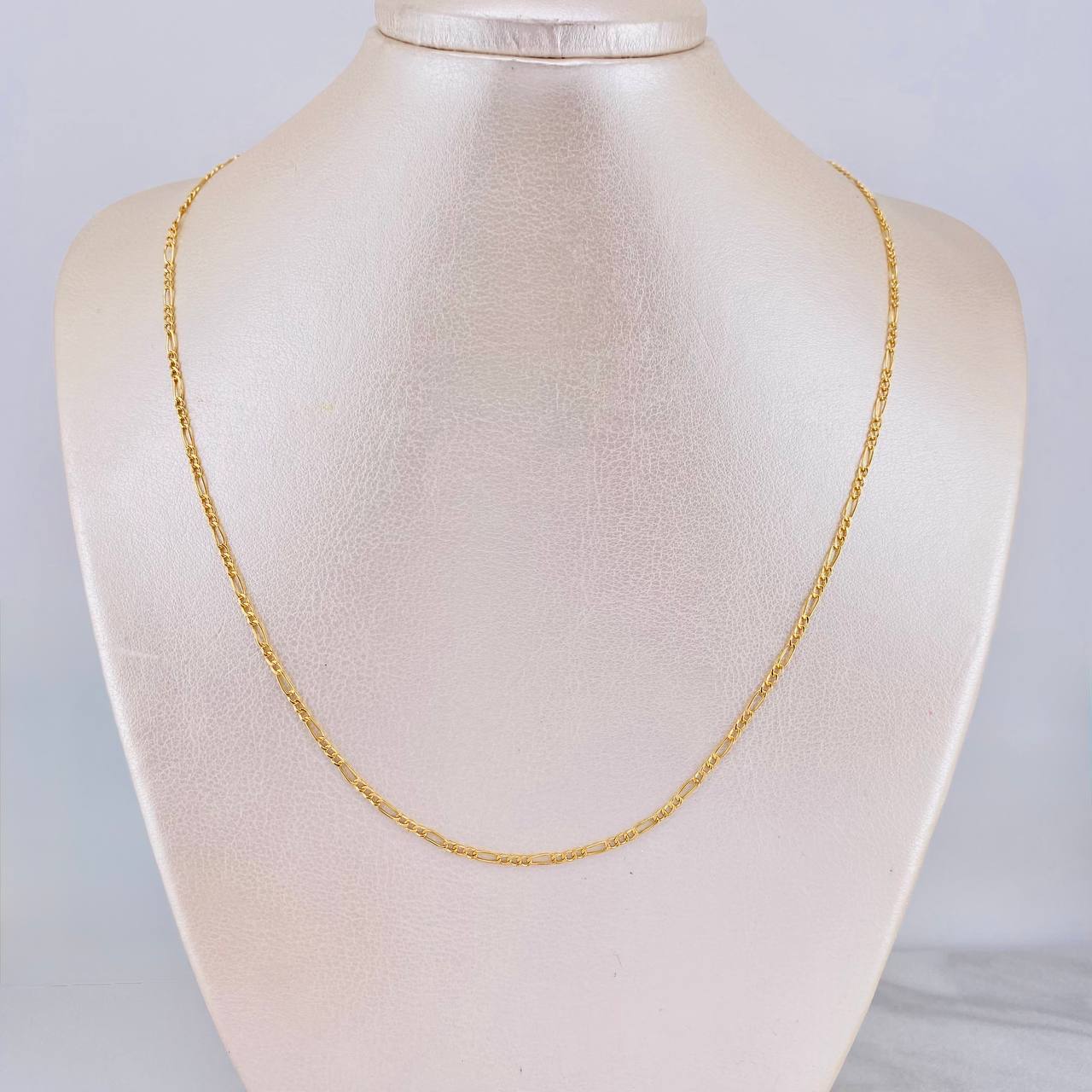 Cadena Figaro 2.15g / 50cm / 1.9mm Oro Amarillo 18K