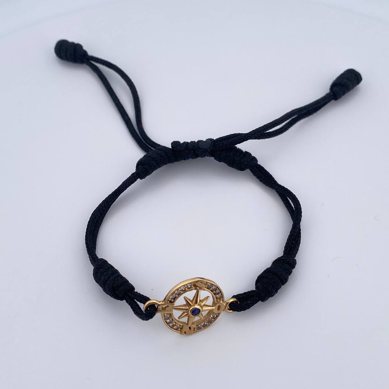 Pulsera Negra Herraje Estrella Cardinal 1.7gr / Circones Blanco Azul Oro Amarillo 18K &