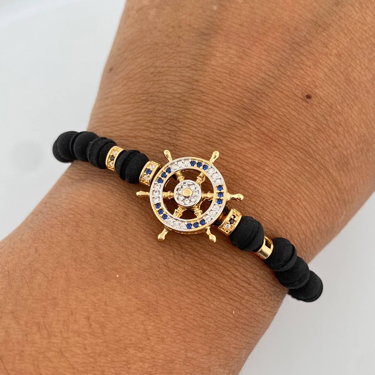 Pulsera Negra Herraje Timon 3.9gr / Circones Blancos Negros Azules Neoprenos Dos Oro Amarillo Blanco 18K &