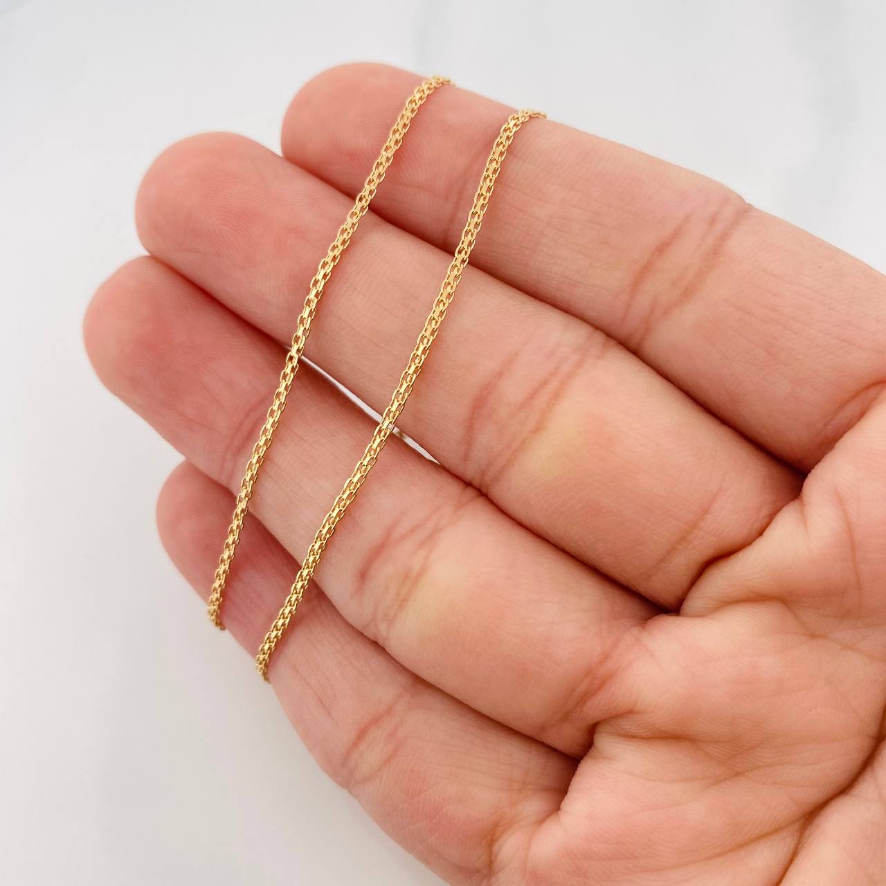 Cadena China 3.1g / 60cm / 1.3mm Oro Amarillo 18K