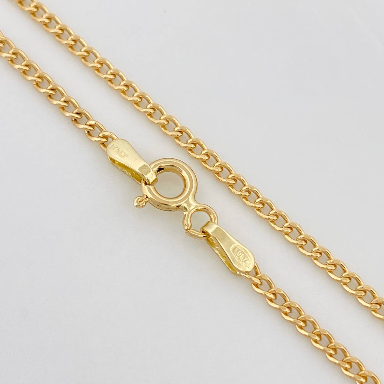 Cadena Cubana 2.5g / 50cm / 1.7mm Oro Amarillo 18K