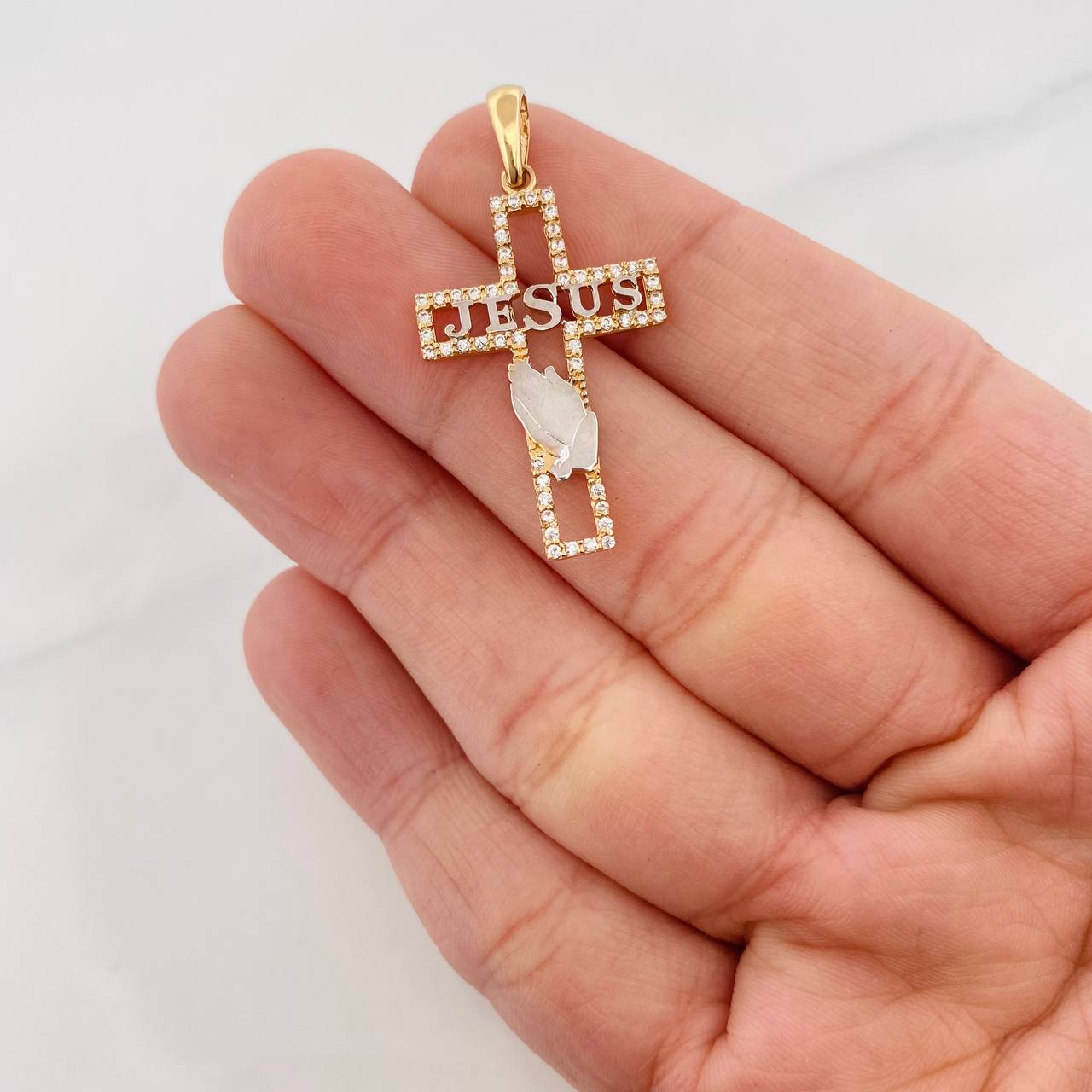 Dije Cruz Jesús 2.1g / 3.7cm Dos Oros Amarillo Blanco 18K