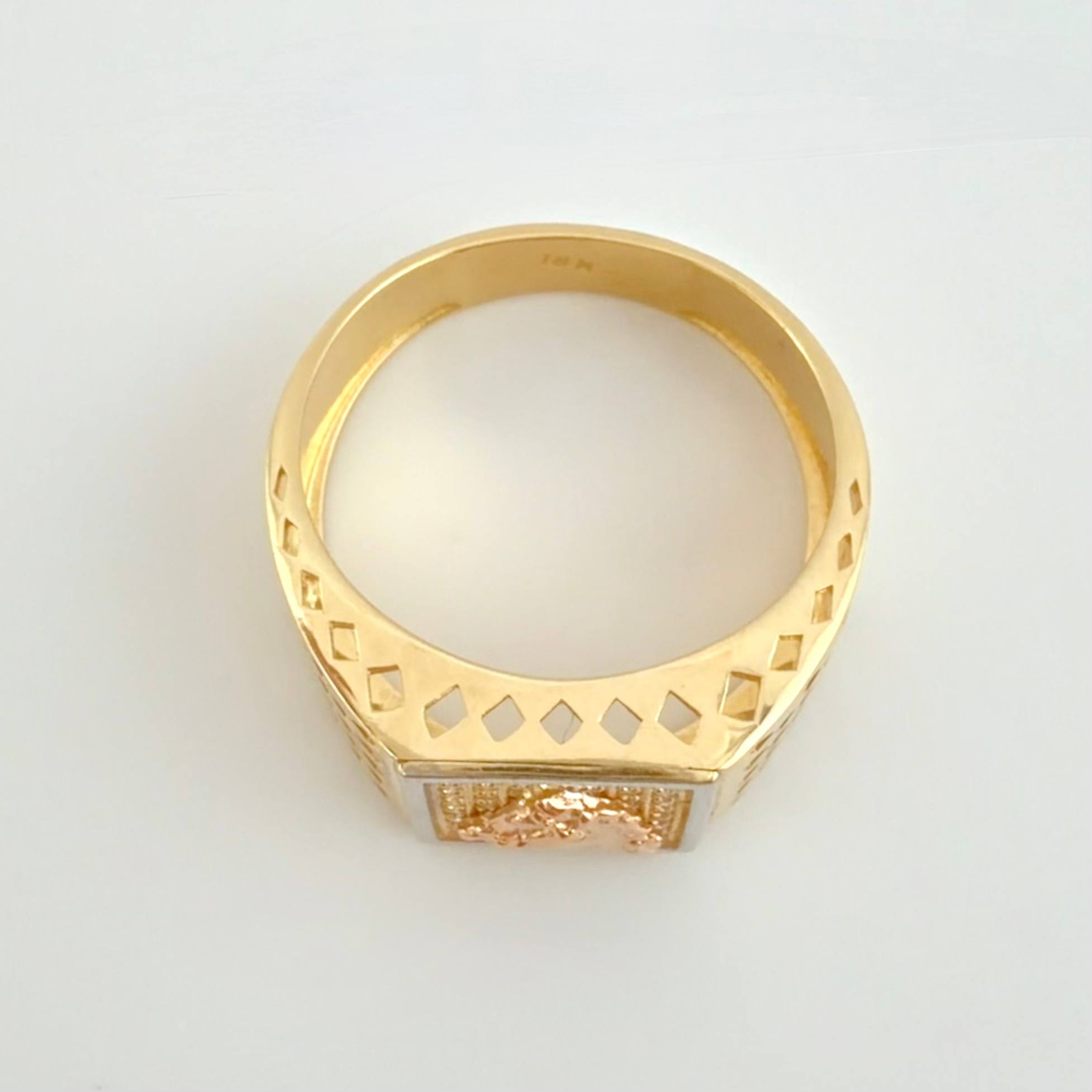 Anillo Caballo Cuadro Enmallado 6.3gr / T10 / Tres Oros 18K