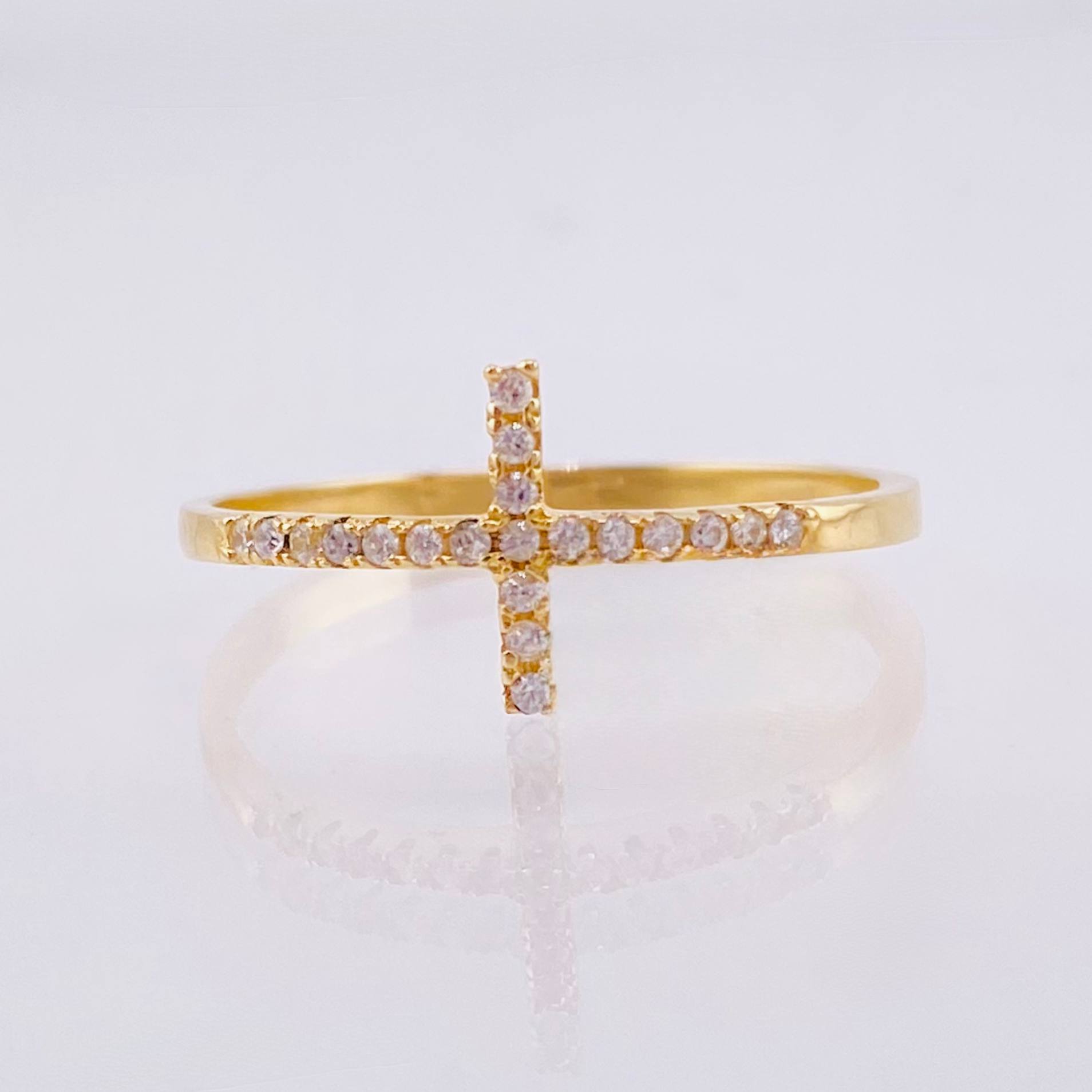 Anillo Cruz 1.4gr / T7 3/4 / Oro Amarillo 18K