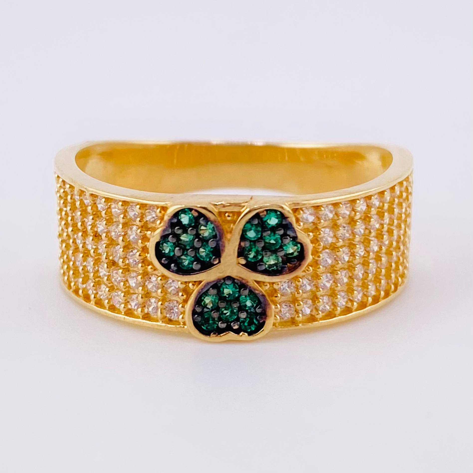 Anillo Churunbela Triple Corazon 4.4gr / T8 / Oro Amarillo 18K *
