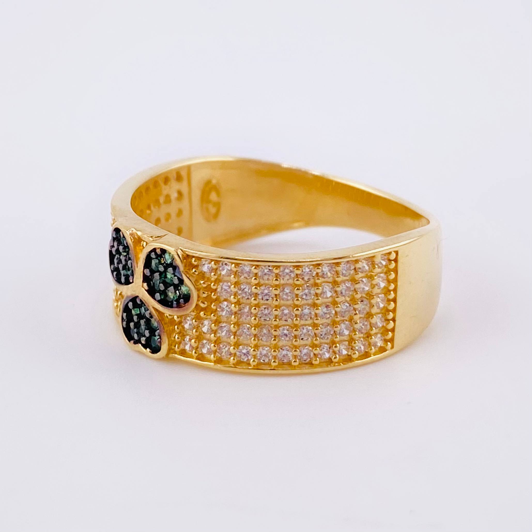 Anillo Churunbela Triple Corazon 4.4gr / T8 / Oro Amarillo 18K *