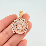 Dije Rostro De Cristo 7.65 g / 3.5 cm Tres Oros 18K