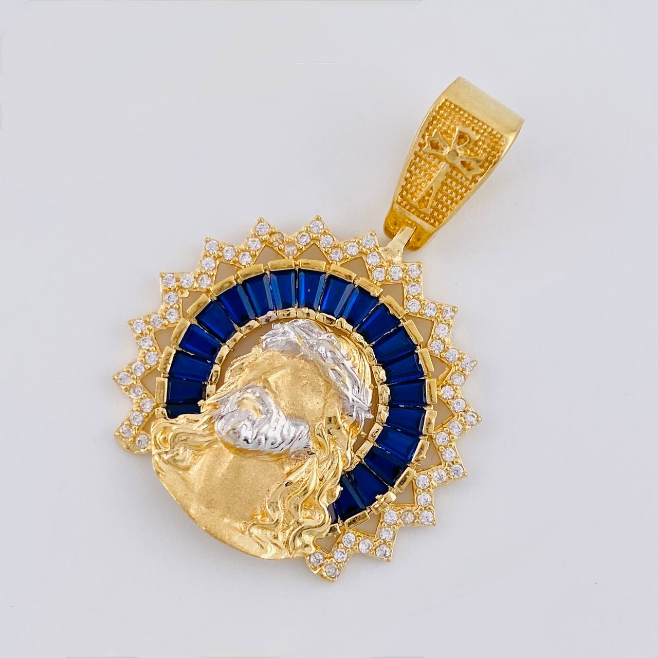 Dije Rostro De Cristo 7.95 g / 3.6 cm Oro Amarillo 18K