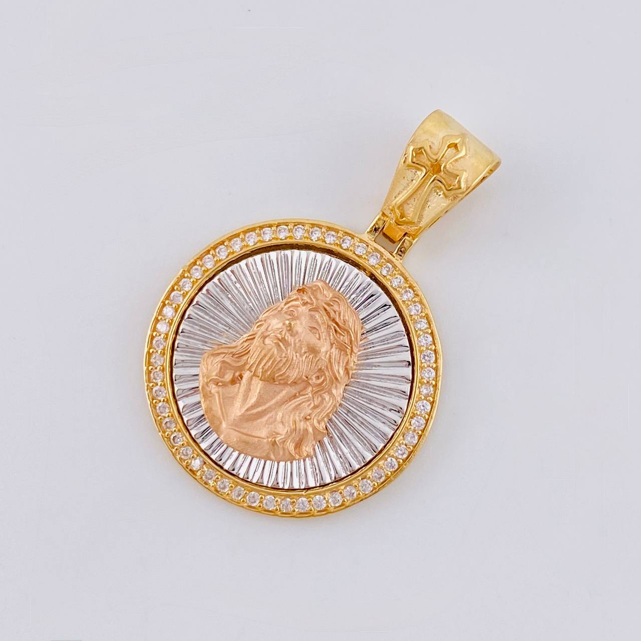 Dije Medalla Rostro Jesus 5.55 g / 3.1 cm Tres Oros 18K