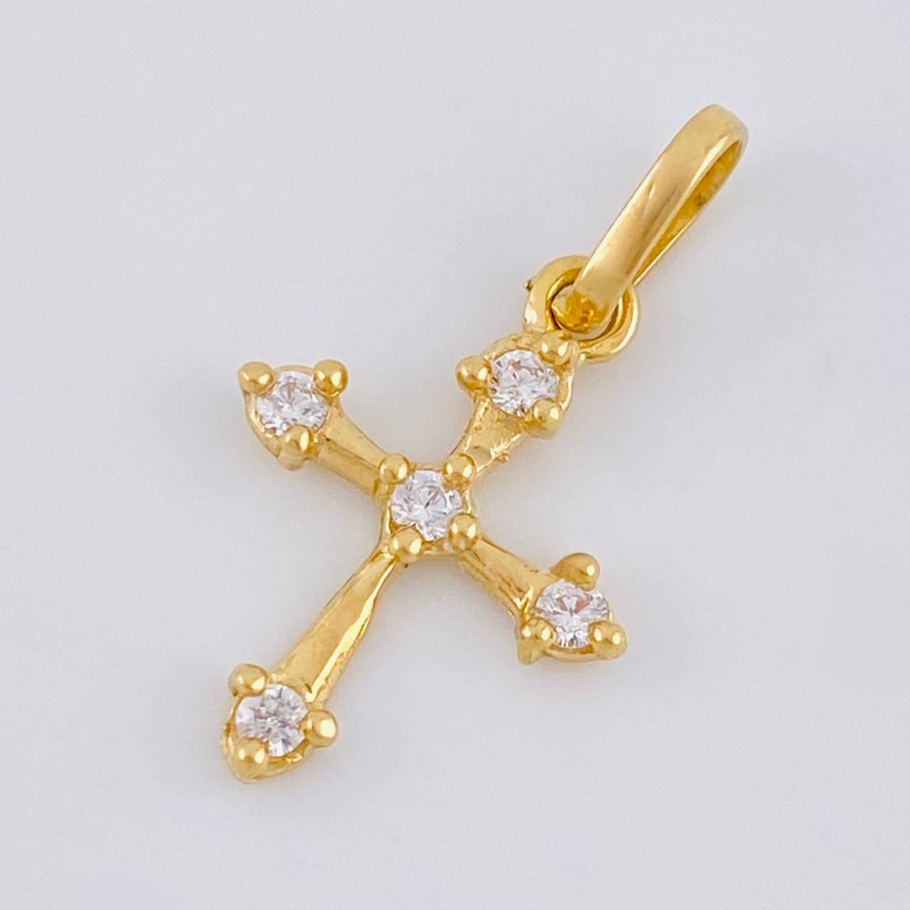 Dije Cruz Flecha 0.7 g / 2 cm Oro Amarillo 18K