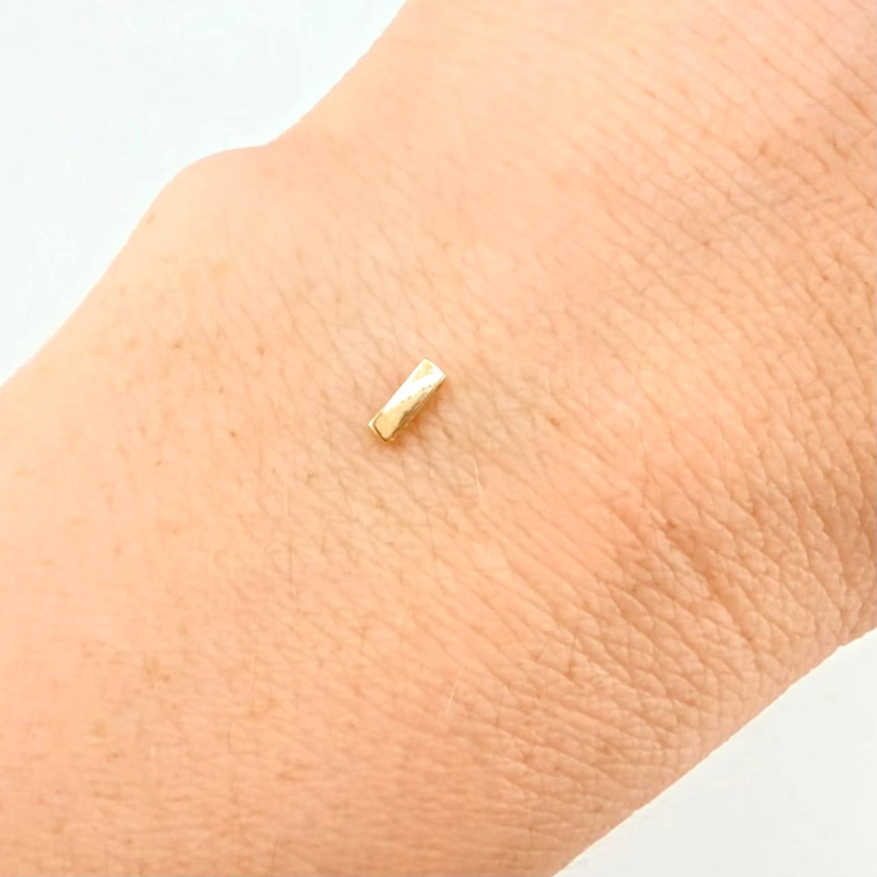 Herraje Letra I 0.15g / 0.3cm Oro Amarillo 18K