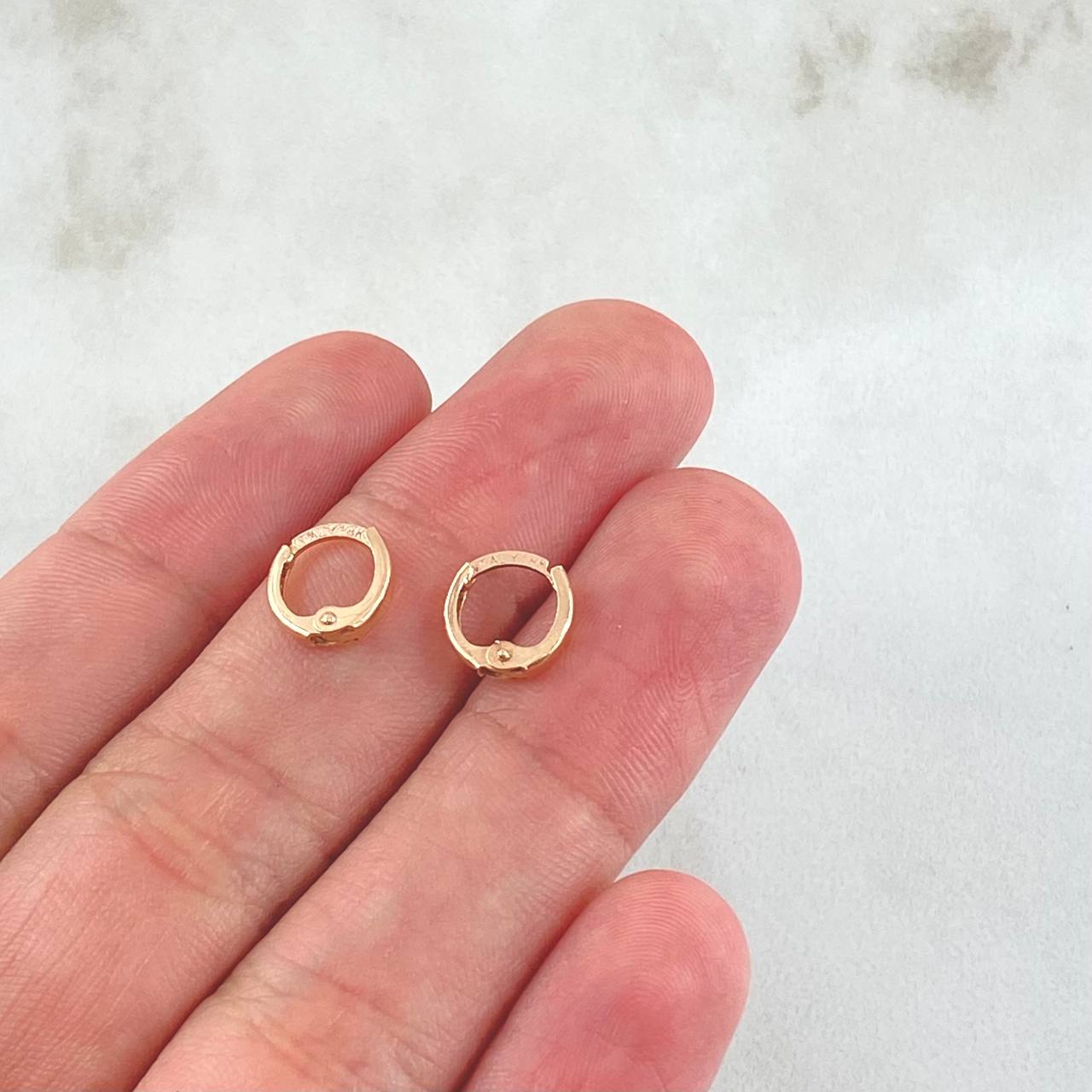Candongas Kona 0.55gr / 0.9cm / Oro Rosa 18K