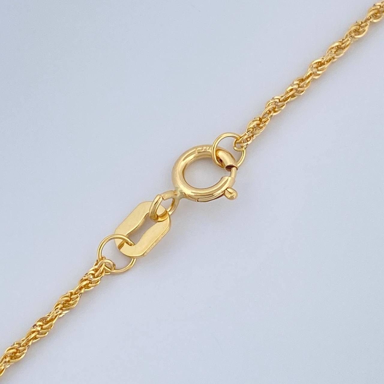 Set Cadena y Dije Lazo + Cruz Anj 1.35gr / 50cm / Oro Amarillo 18K (Oferta) $