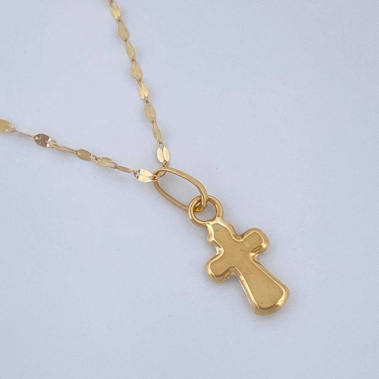 Set Cadena y Dije Flor Espejo + Cruz 0.6gr / 45cm / Oro Amarillo 18K $