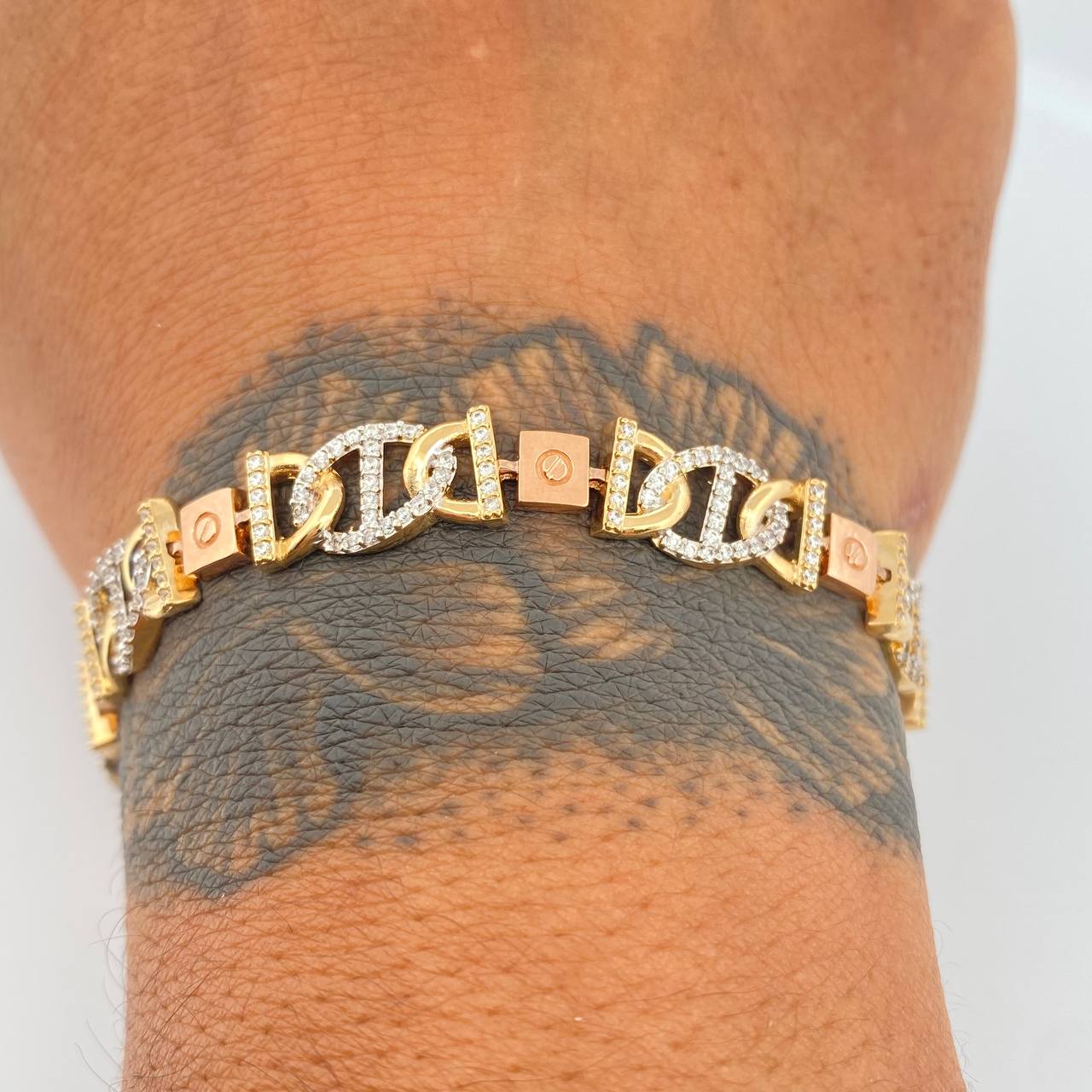 Pulso Tornillo 19.65gr / 19cm / Oro 18K $