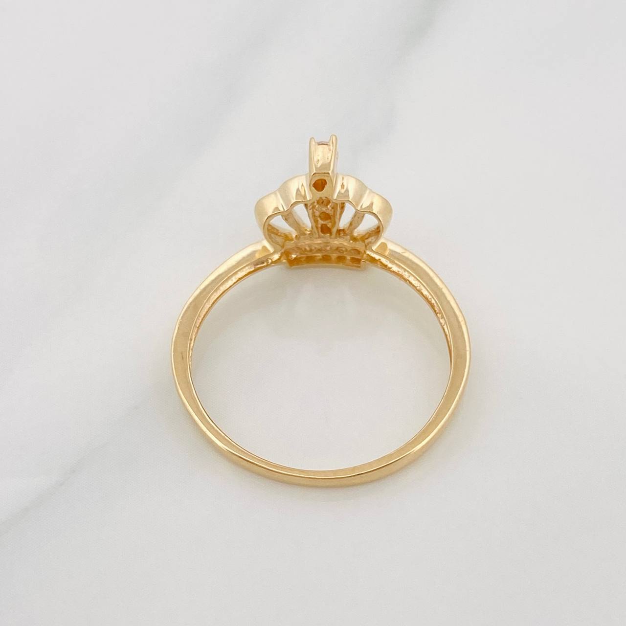 Anillo Corona 1.9g / T5 3/4 Oro Amarillo 18K