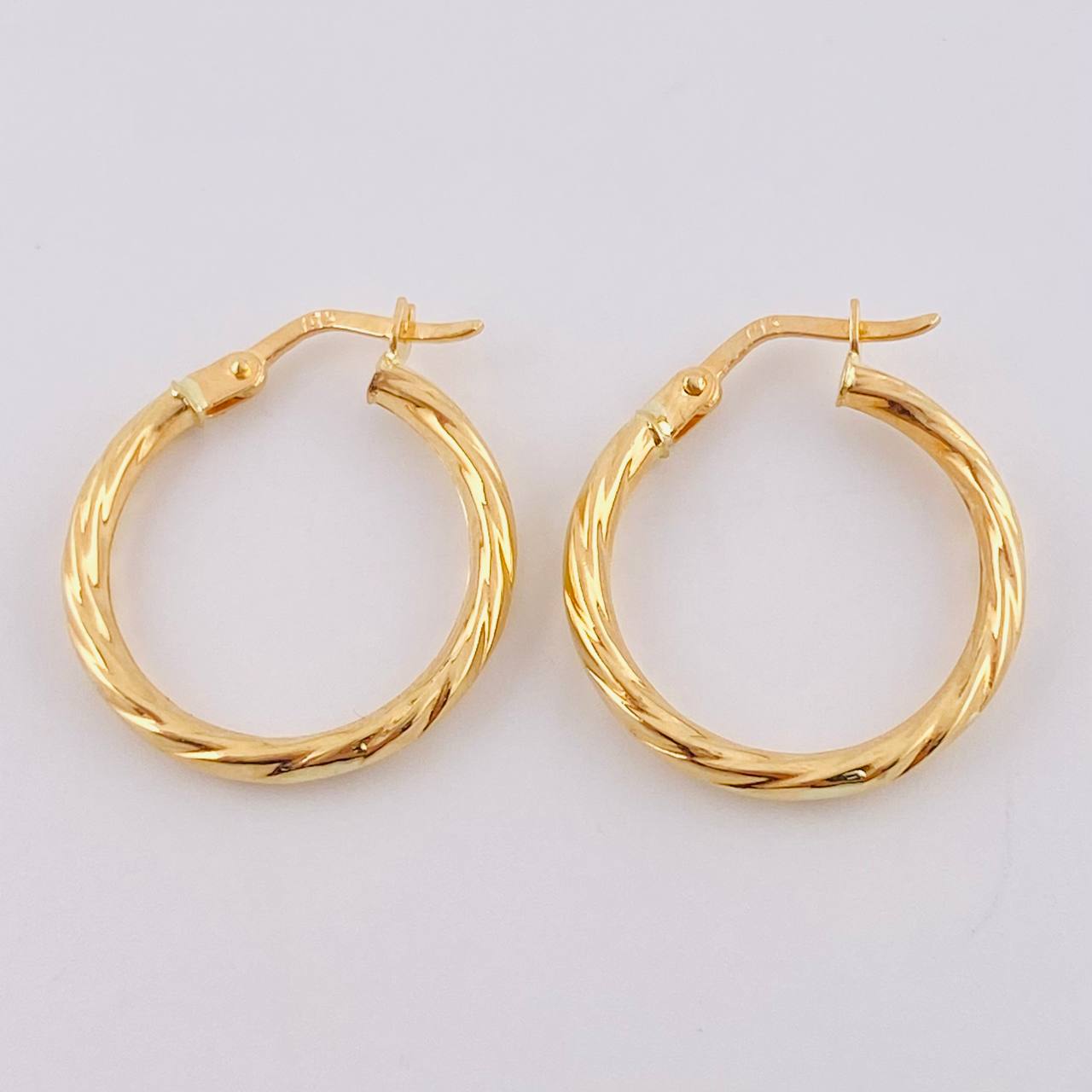 Candongas Entorchadas 1.55 g / 2.1 cm Oro Amarillo 18K