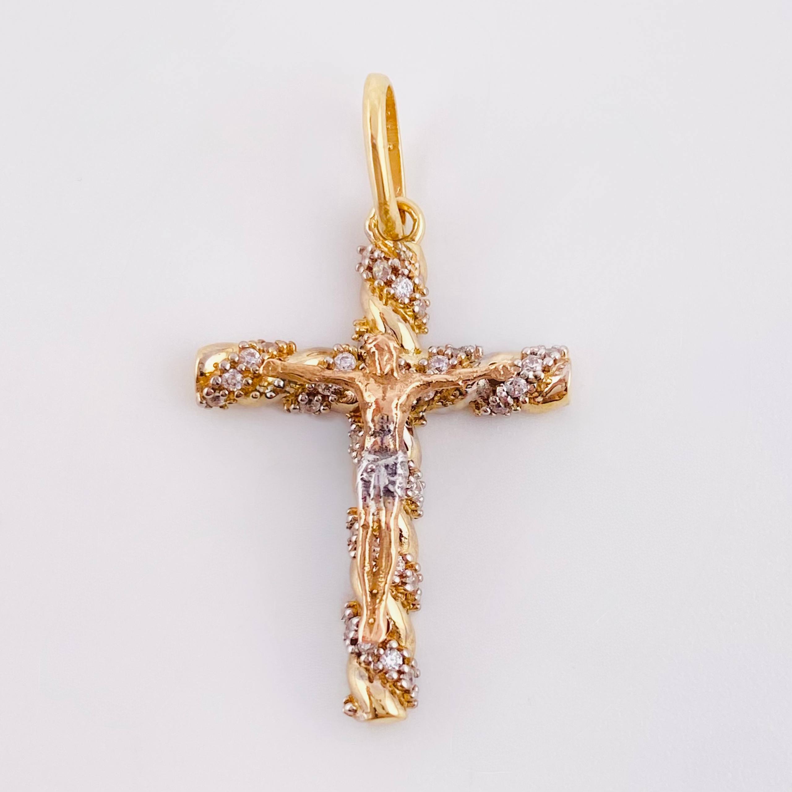 Dije Cruz Cristo Brioche 2.05gr / 3cm / Tres Oros 18K *