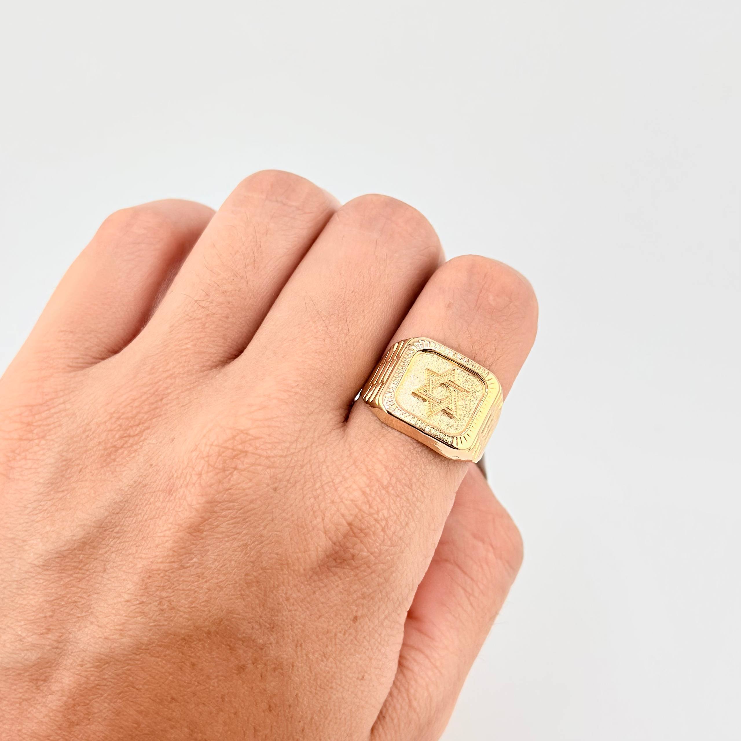 Anillo Sello Estrella de David 3.45g / T9 3/4 Oro Amarillo 18K