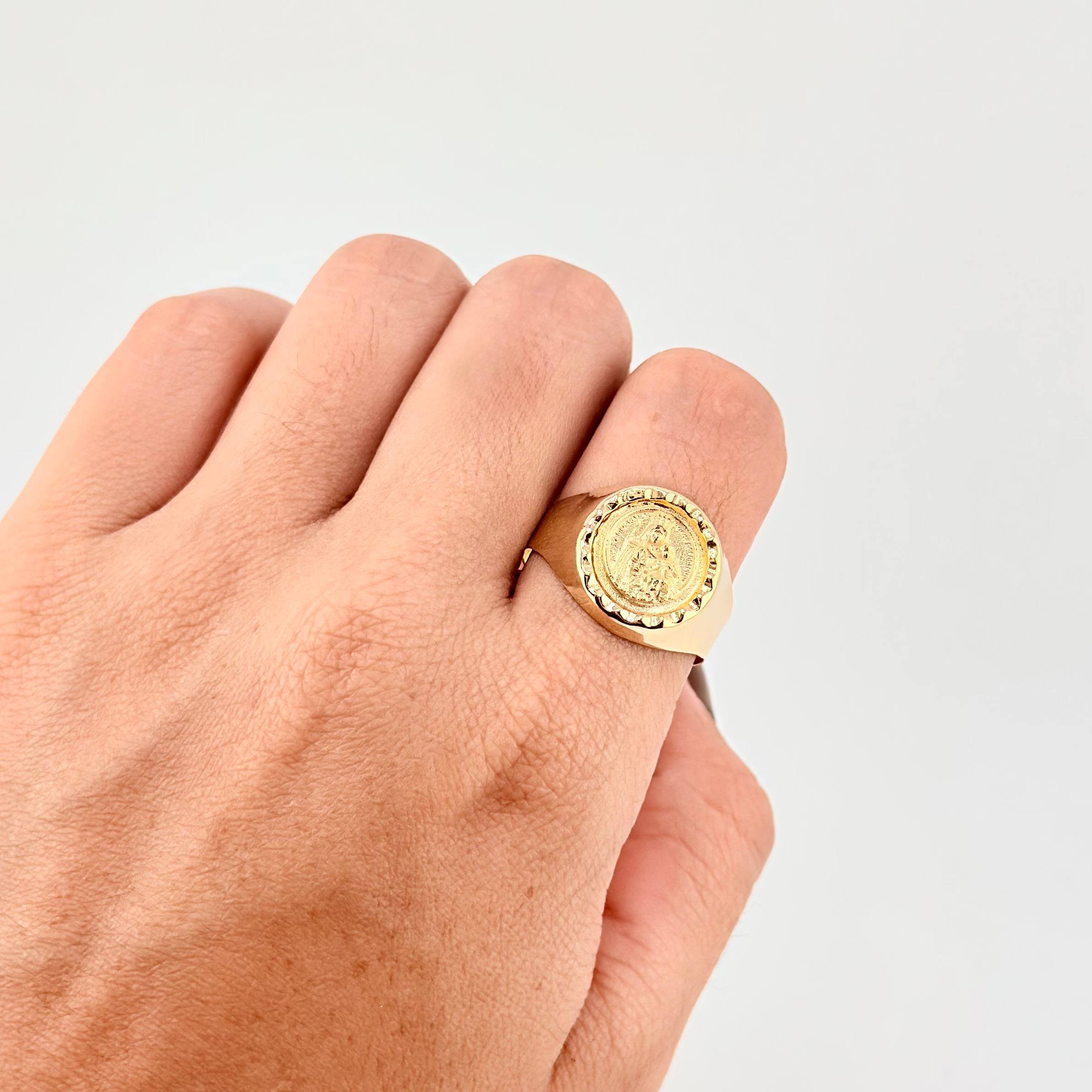 Anillo Bordeado Virgen del Carmen 3.8g / T11 1/4 Oro Amarillo 18K