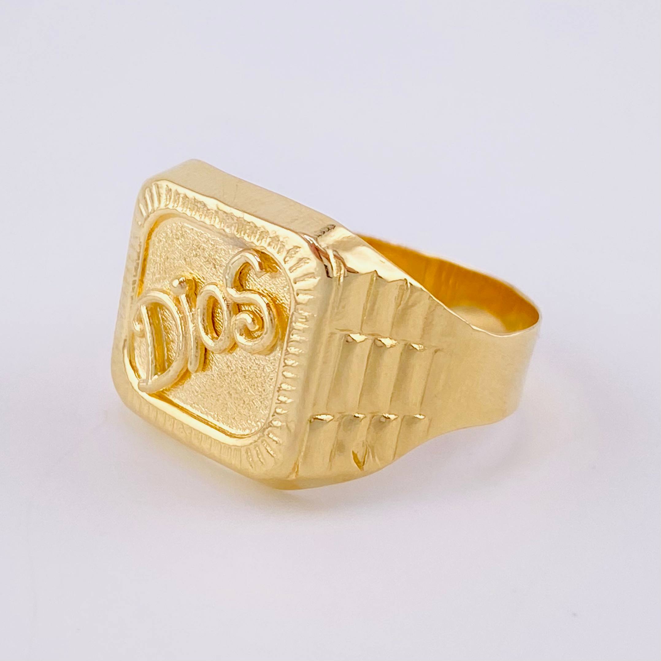 Anillo Sello Dios 3.55g / T10 1/2 Oro Amarillo 18K