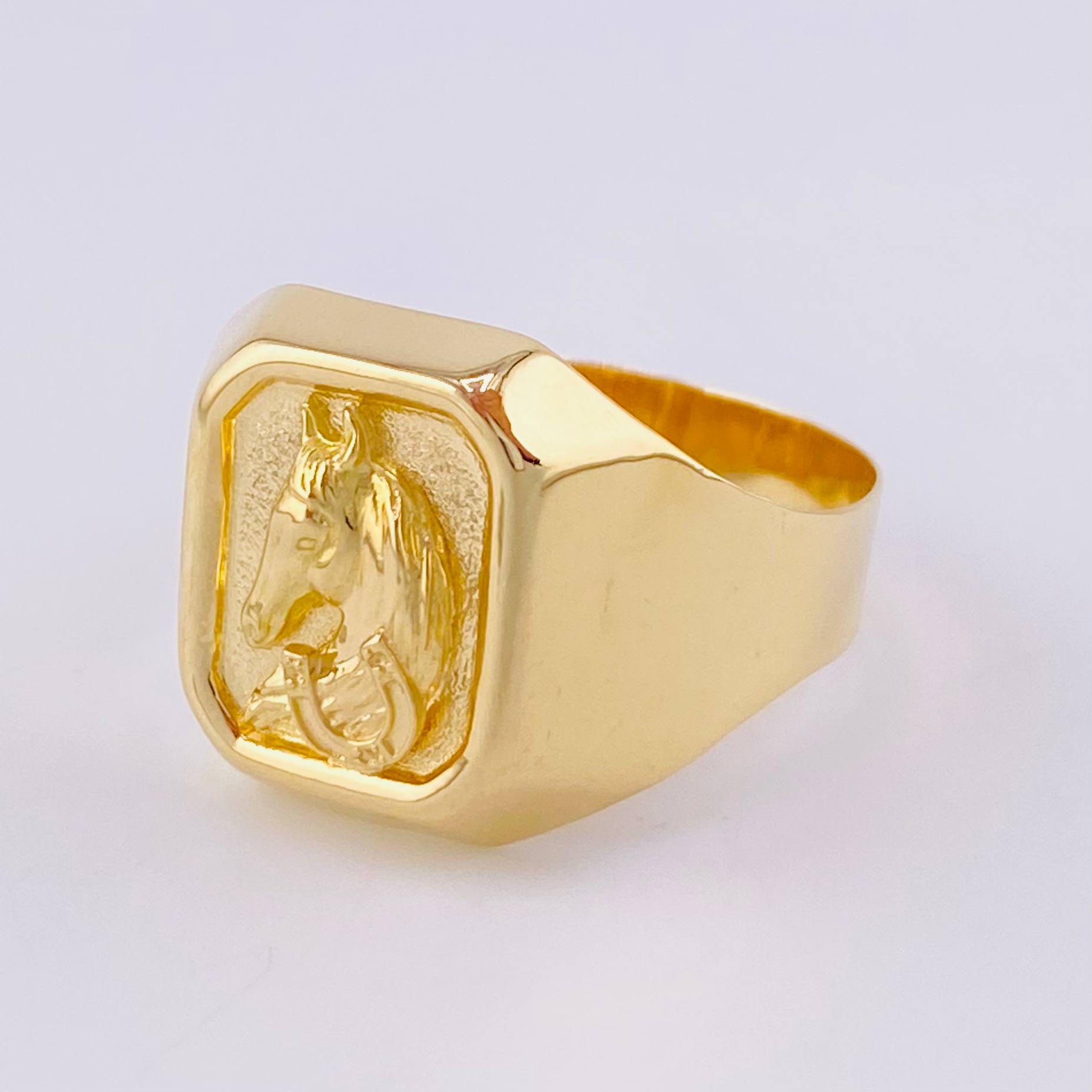 Anillo Sello Caballo 3.9g / T11 Oro Amarillo 18K