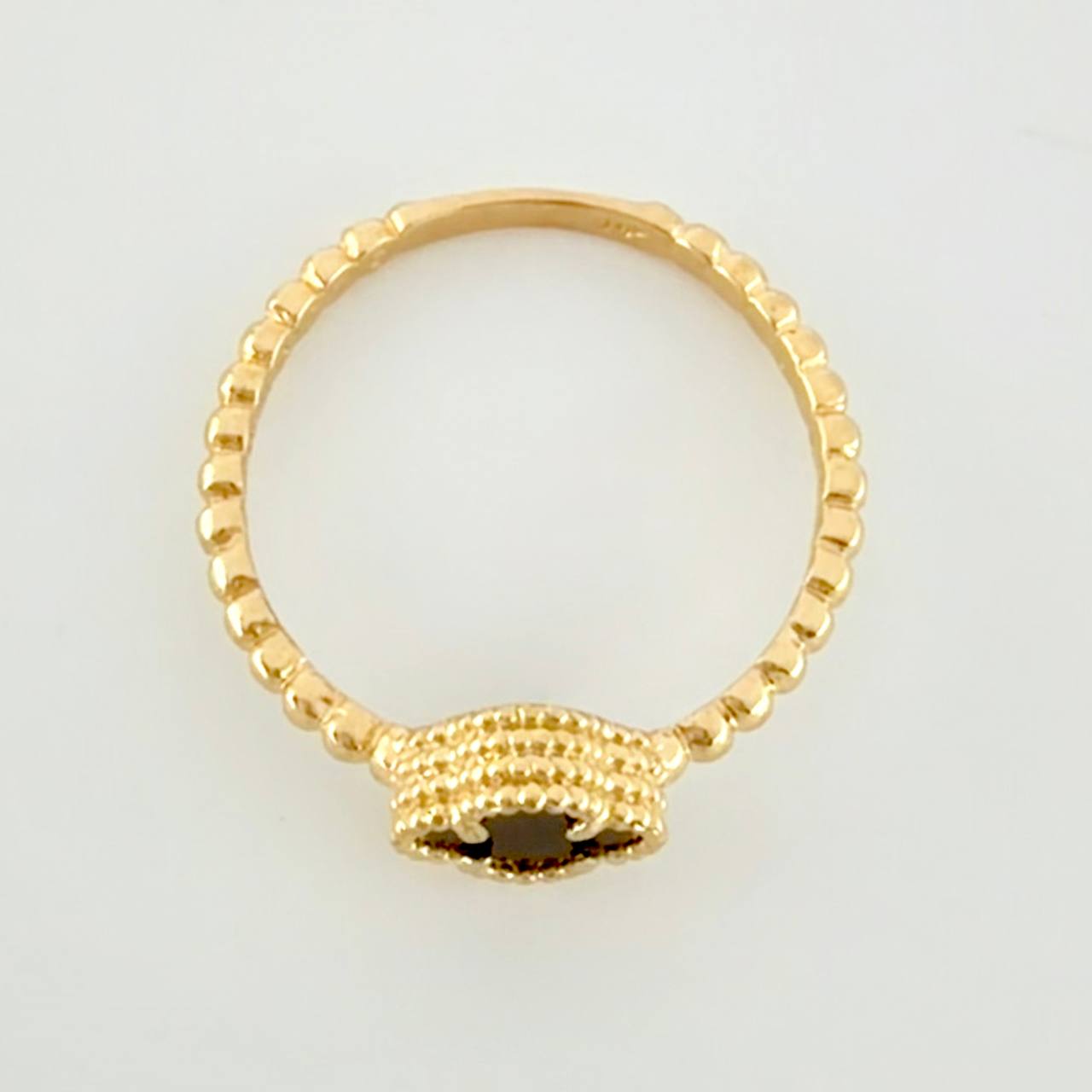 Anillo Trebol Onix Burbuja 2.05g / T6 1/2 Oro Amarillo 18K