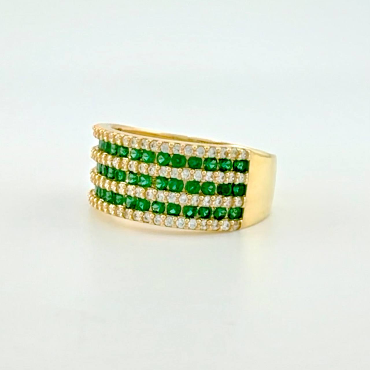 Anillo Triple Carriles Incrustados 5.3g / T7 1/4 Oro Amarillo 18K