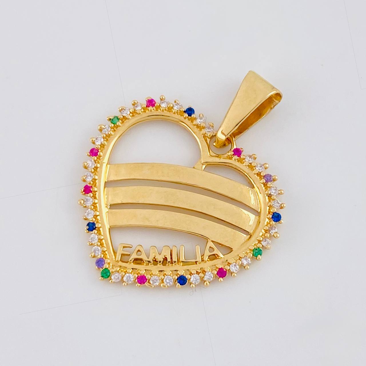 Dije Corazón Familia 3.35g / 3cm Oro Amarillo 18K