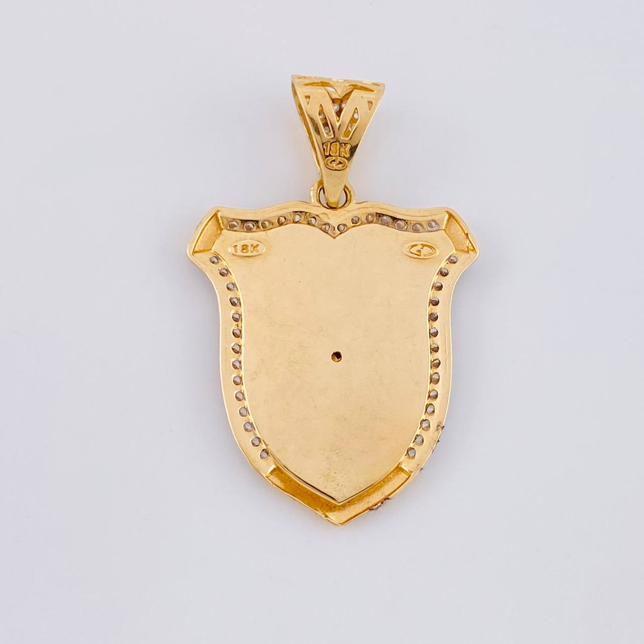 Dije Escudo Espadas Cruzadas 8.7g / 4cm Tres Oros 18K