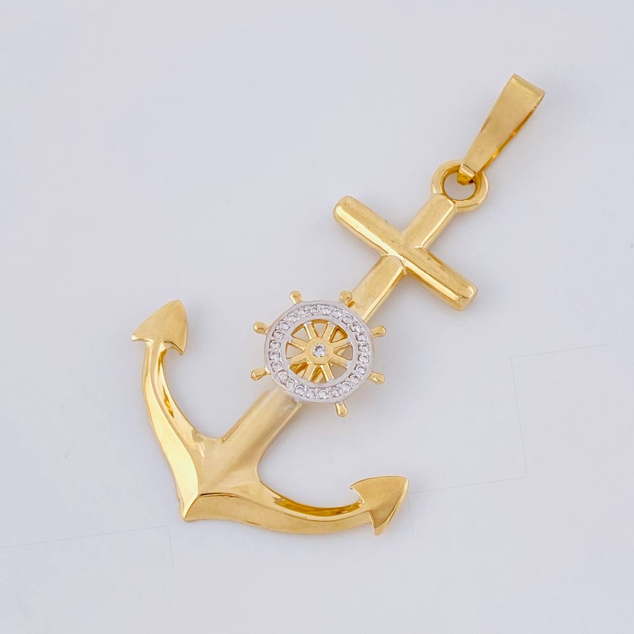 Dije Ancla Timón Móvil 4.4g / 5.8cm Dos Oros Amarillo Blanco 18K