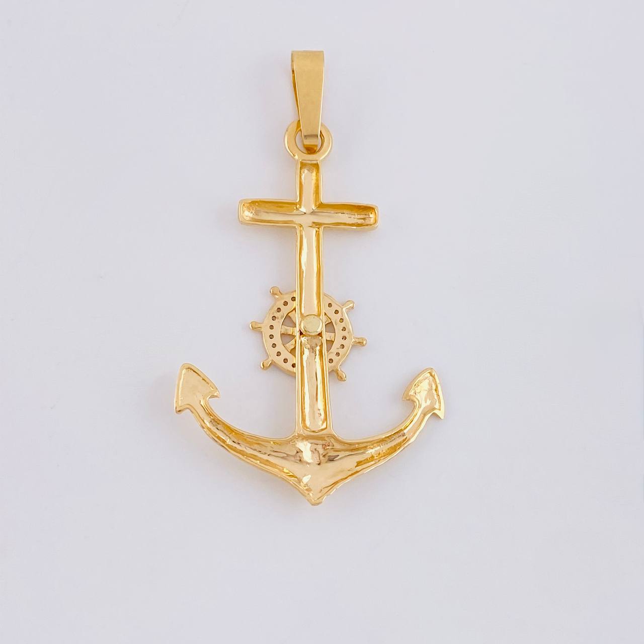 Dije Ancla Timón Móvil 4.4g / 5.8cm Dos Oros Amarillo Blanco 18K