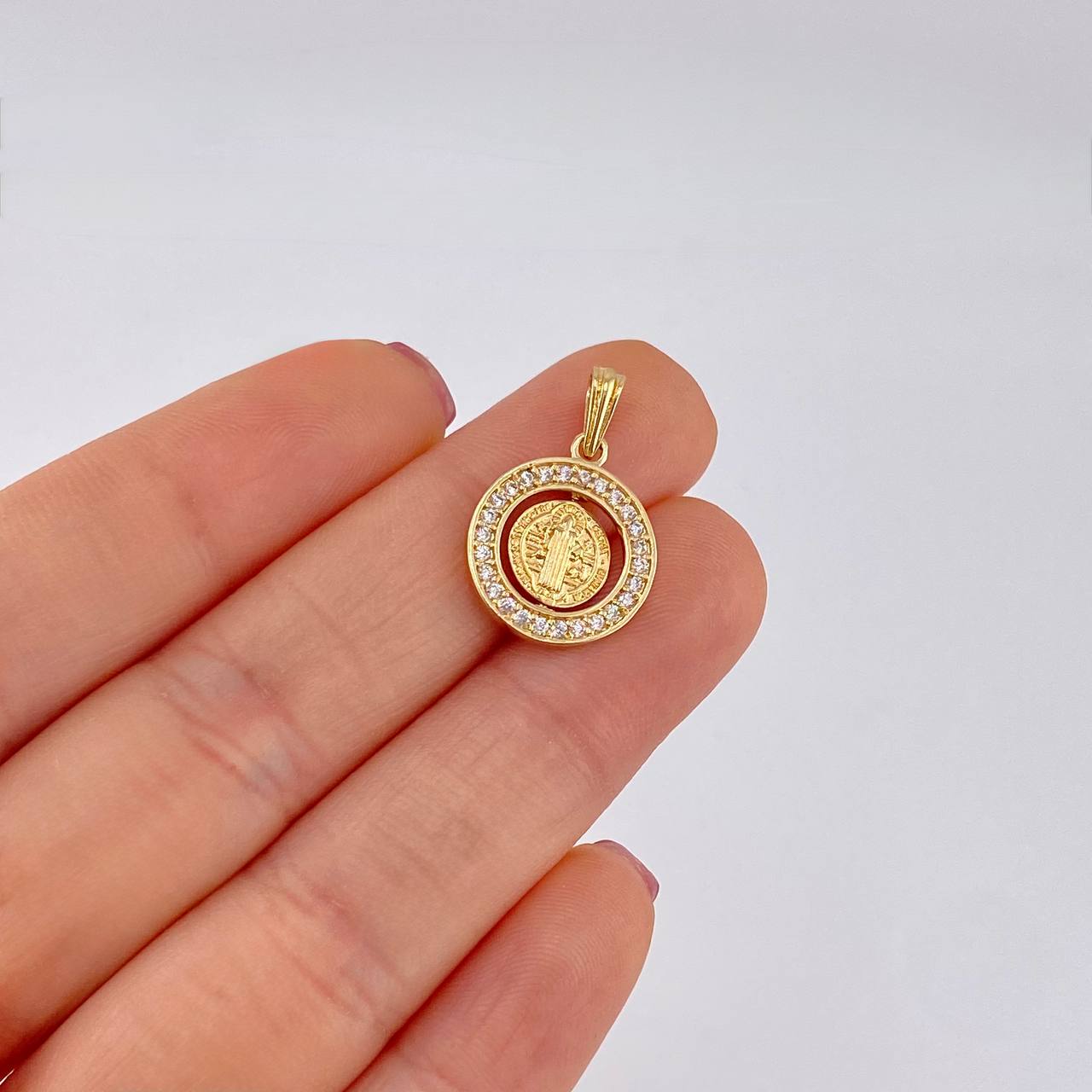 Dije San Benito Movil 2g / 2.2cm Oro Amarillo 18K