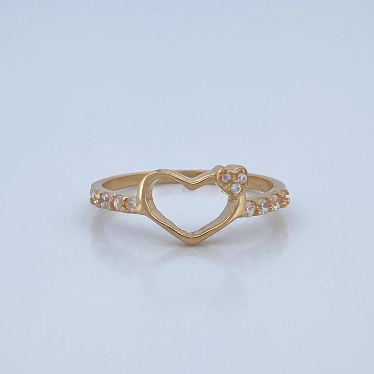 Anillo Silueta Corazon 1.7gr / T5 1/2 / Oro 18K $