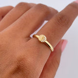 Anillo Medio Circulo 1.05gr / T5 3/4 / Oro 18K $