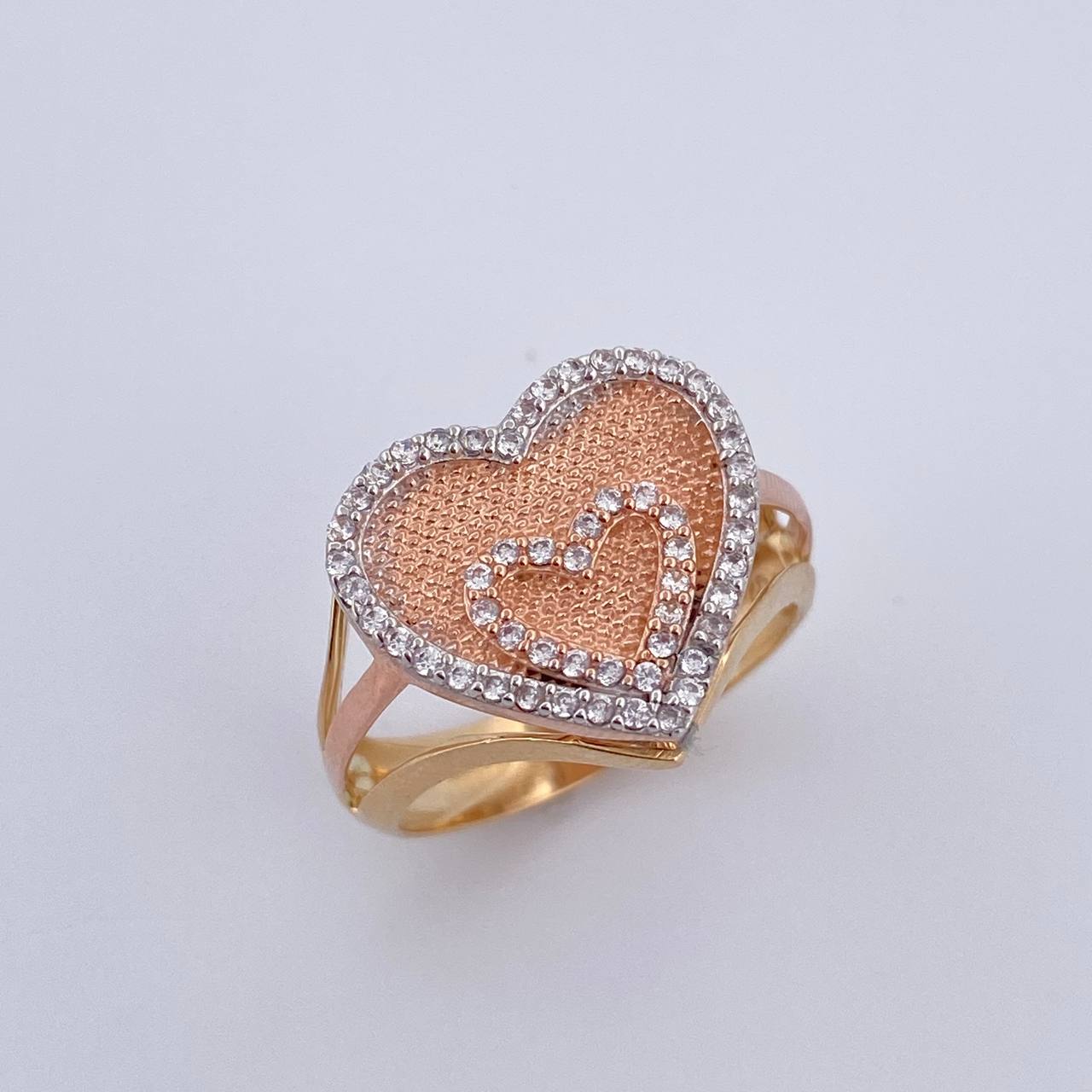 Anillo Corazon 4.8gr / T6 1/2 / Oro 18K $