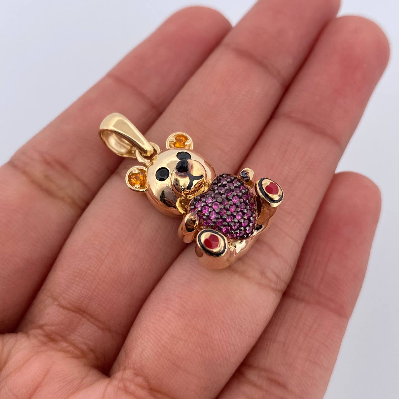 Dije Oso Corazon 5.35gr / 2.7cm / Oro 18K $