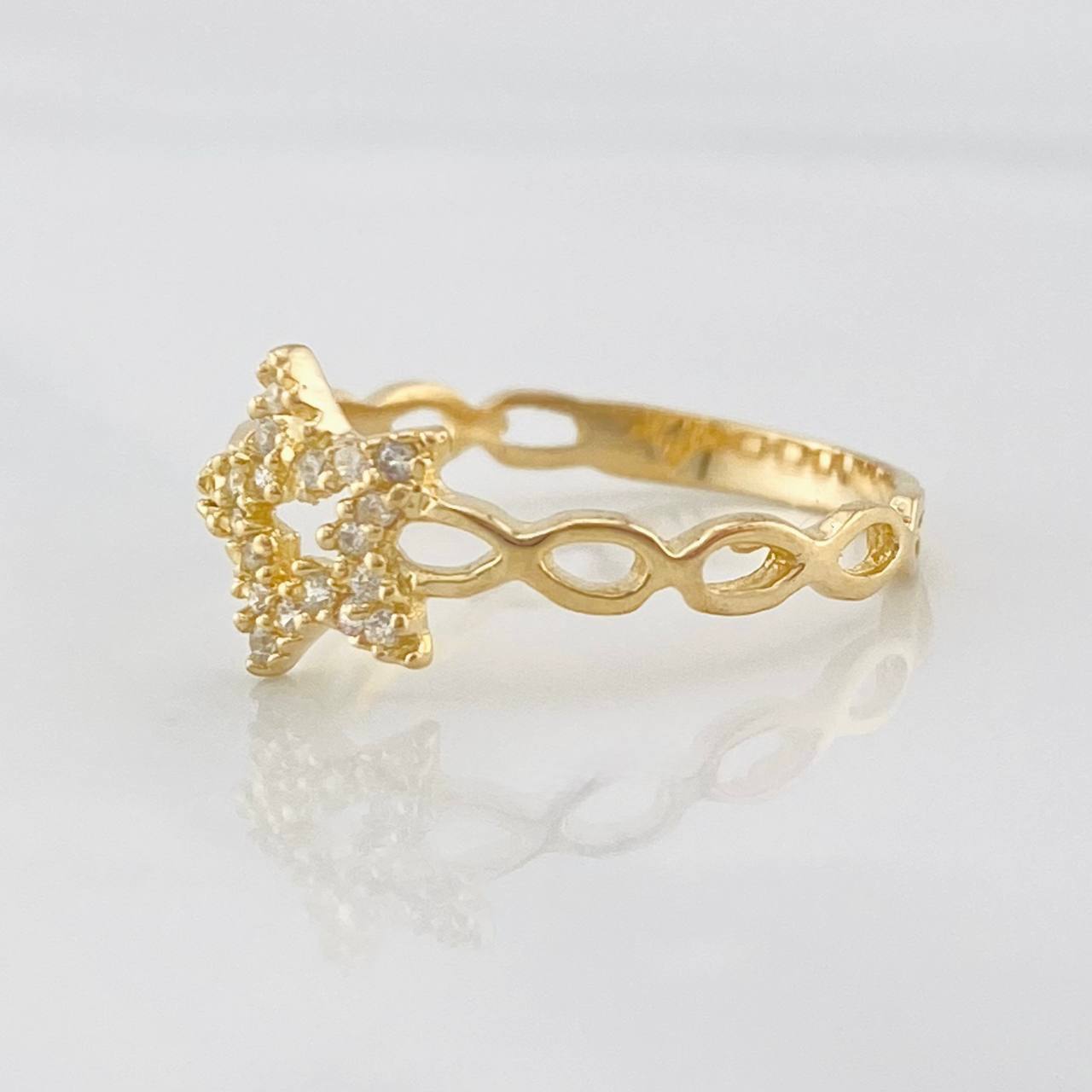 Anillo Estrella 1.35g / T5 1/2 Oro Amarillo 18K