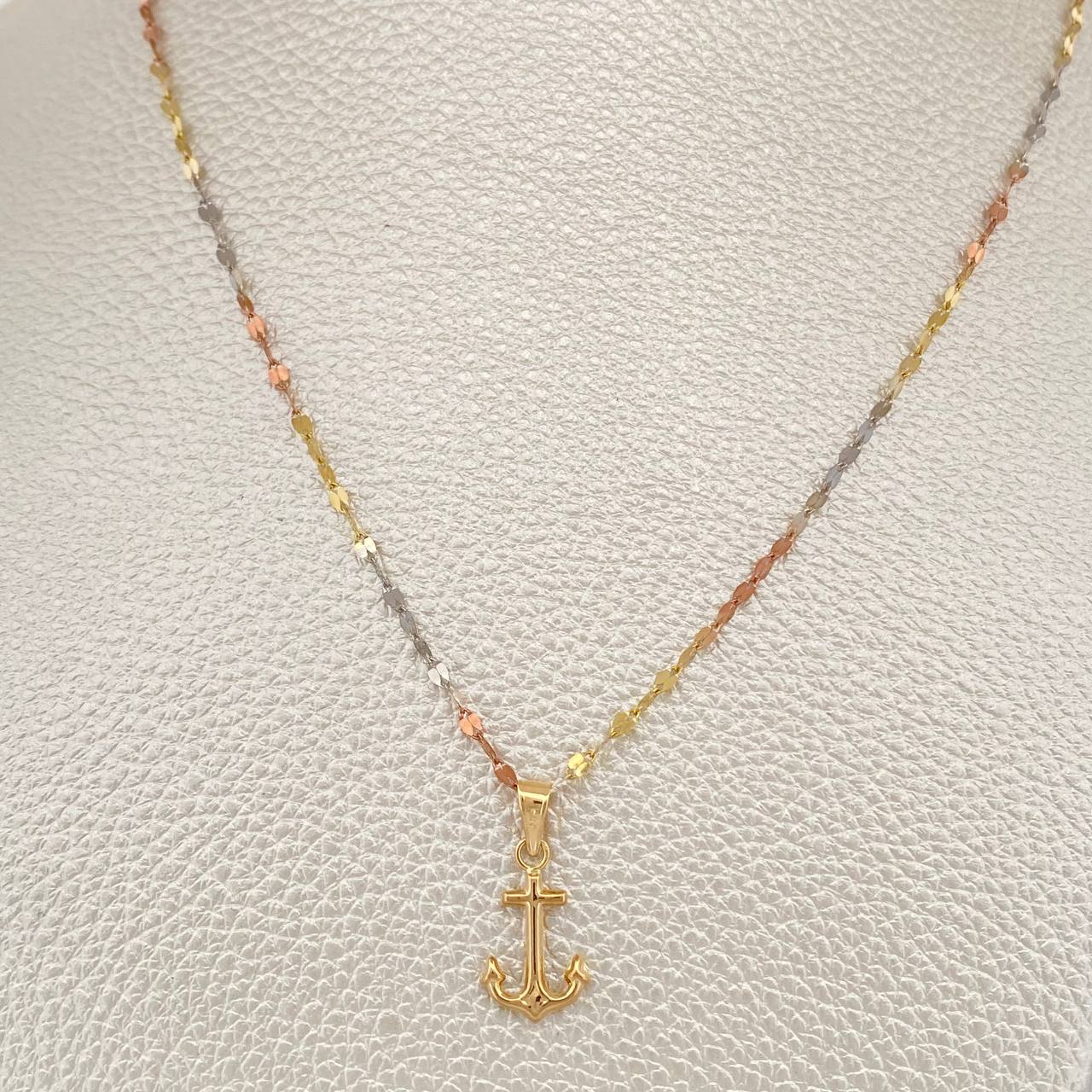 Set Cadena y Dije Flor Espejo + Ancla 1.55gr / 45cm / Tres Oros 18K (Oferta) &