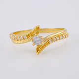 Anillo Solitario Olas Convergentes 1.95 g / T8 Oro Amarillo 18K