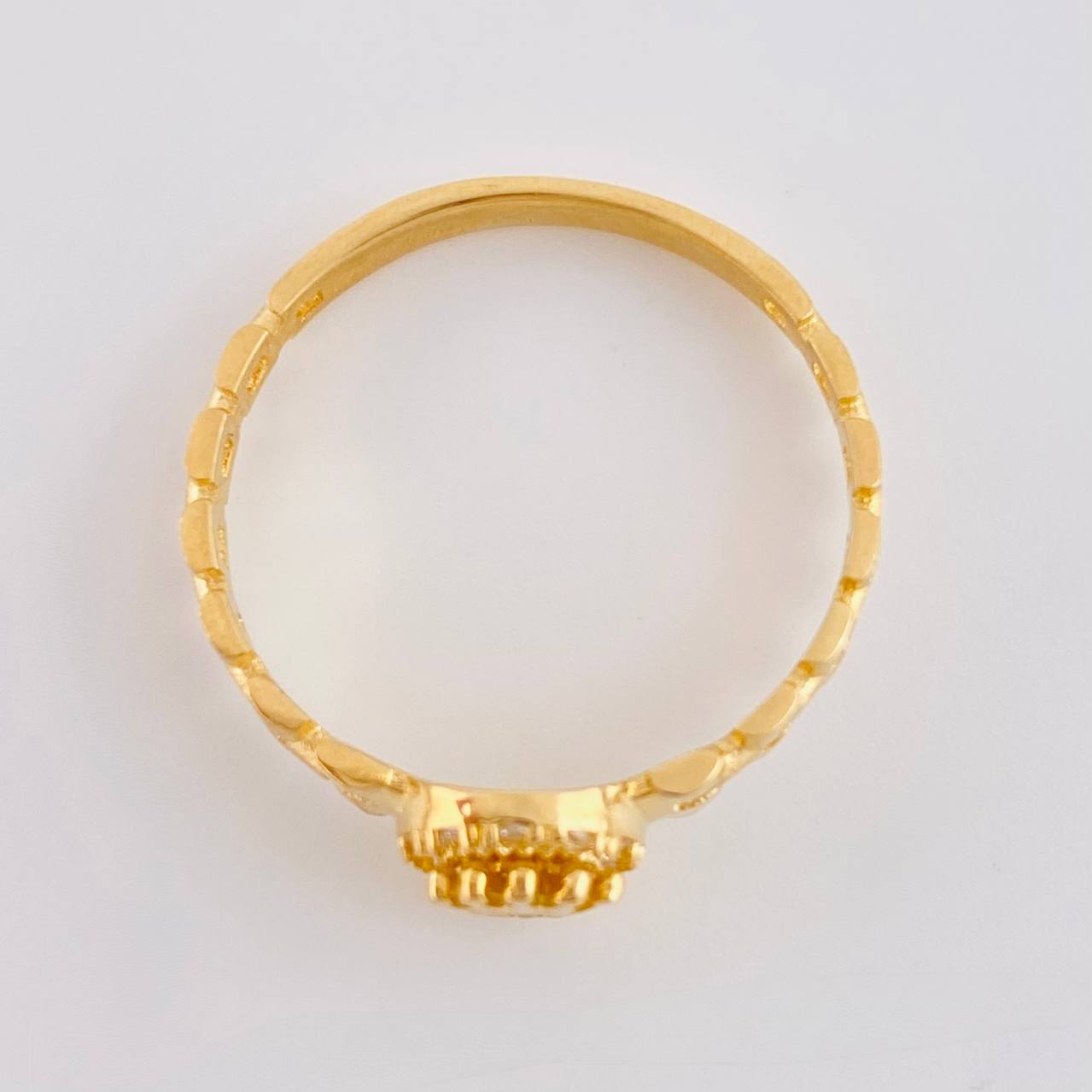 Anillo Correa Circulo Corona 2.55 g / T7 3/4 Oro Amarillo 18K