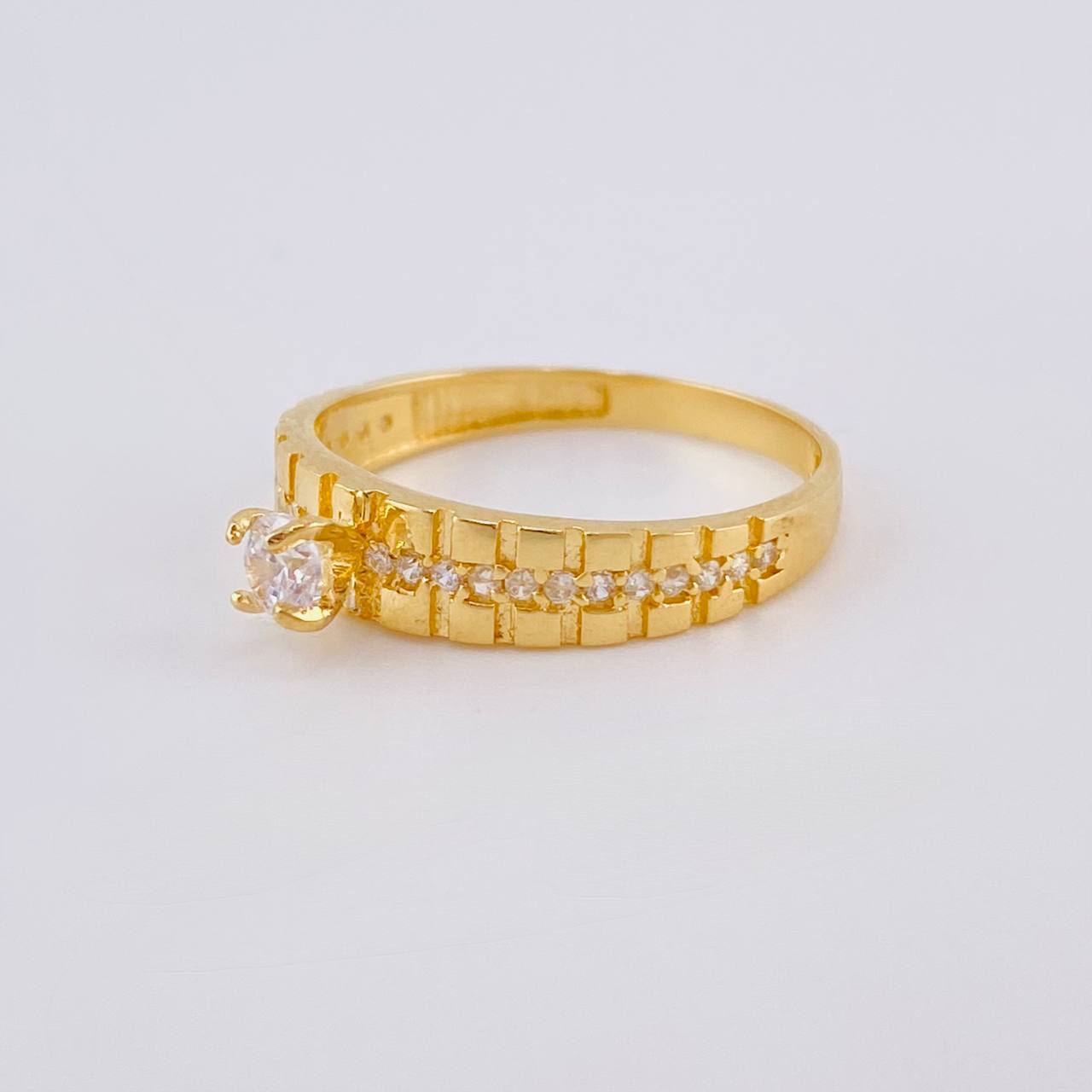 Anillo Solitario Tupido 2.3 g / T6 1/2 Oro Amarillo 18K