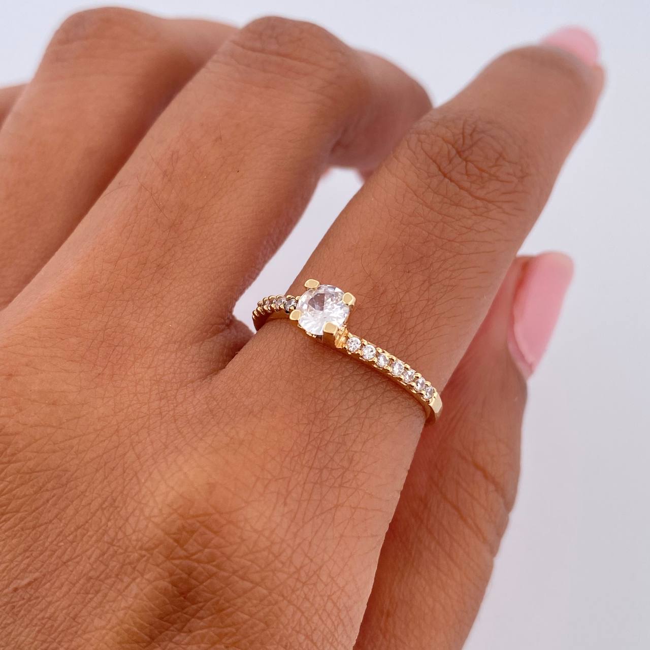 Anillo Solitario Linea Invertida 1.6gr / T6 1/4 / Oro 18K $