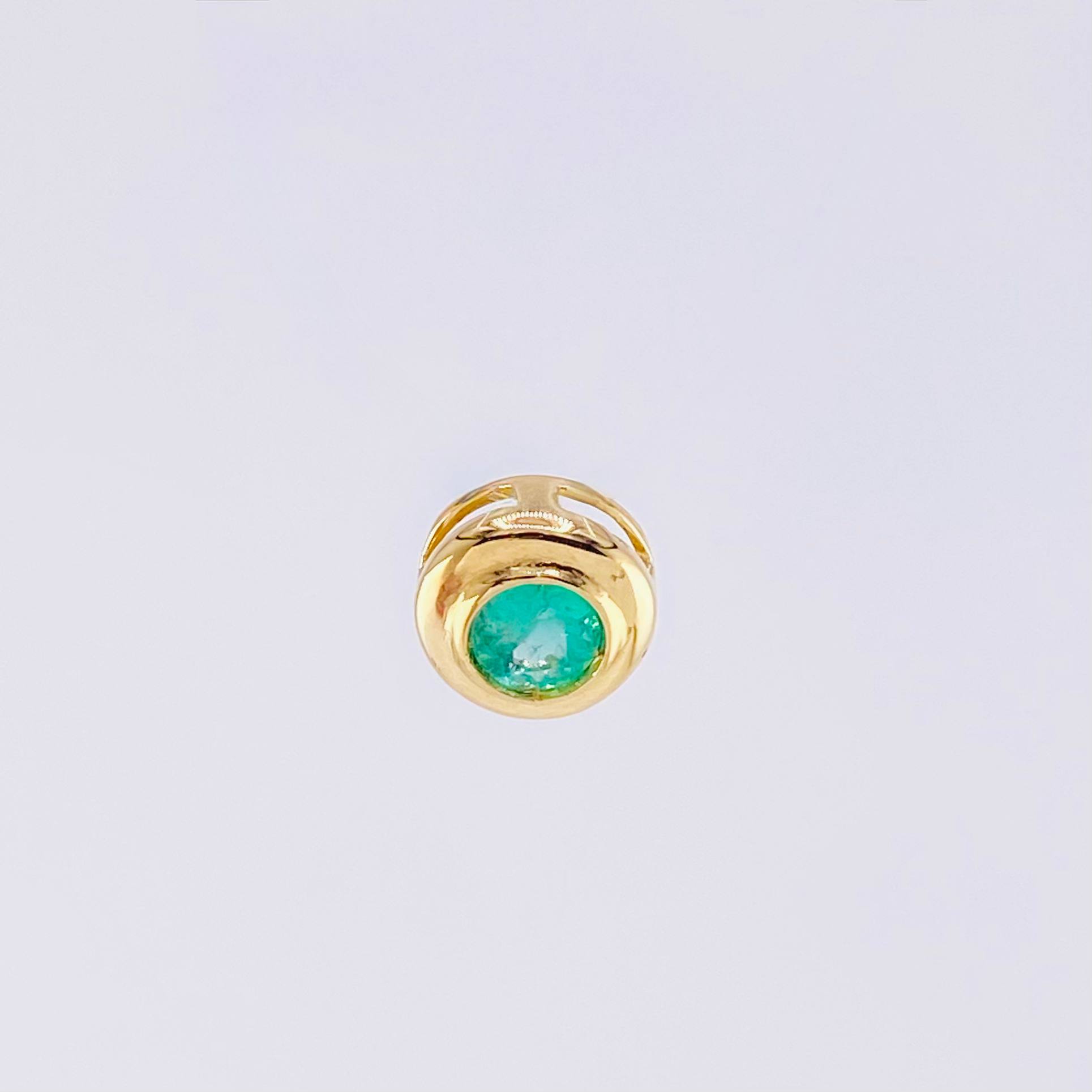 Dije Ojo Esmeralda 14pts 0.55g / 0.6cm Oro Amarillo 18K