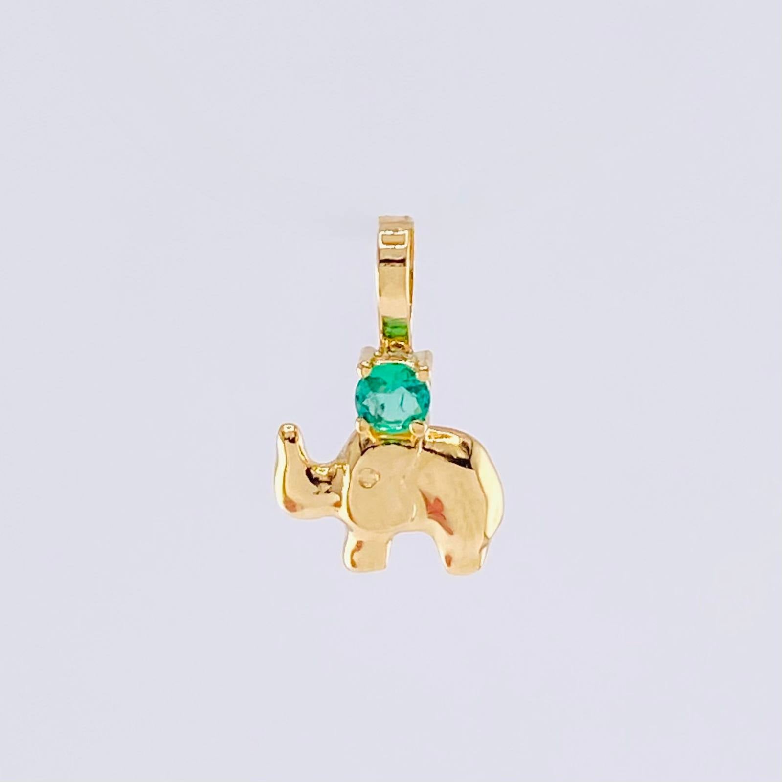 Dije Elefante Esmeralda 6pts 0.3g / 1.3cm Oro Amarillo 18K