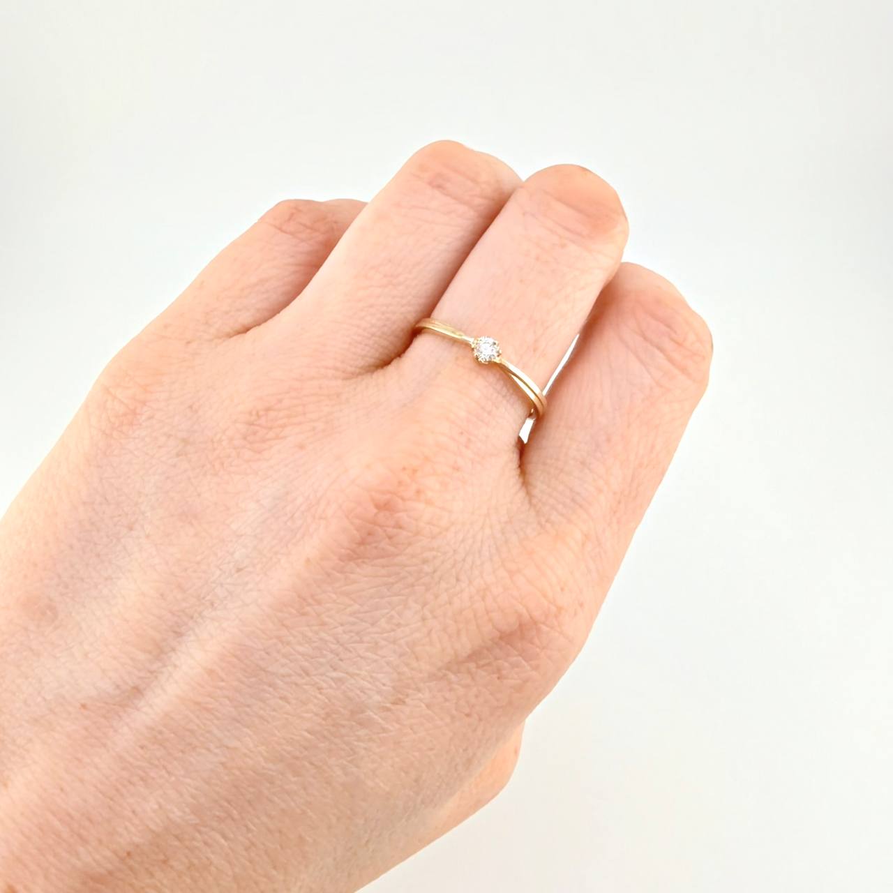 Anillo Solitario 2.05g / T7 3/4 Oro Amarillo 18K