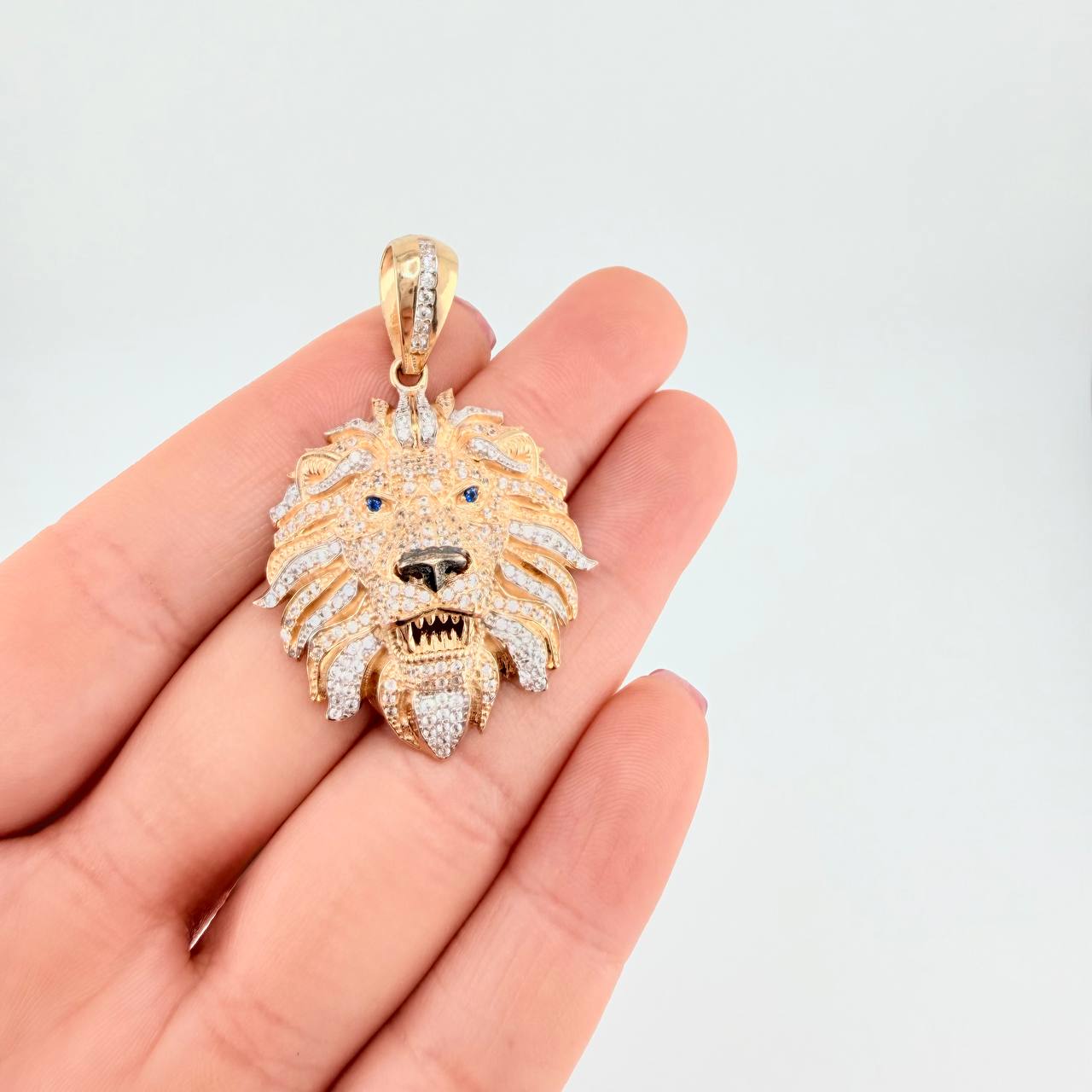 Dije León 11.2g / 4.8cm Dos Oros Amarillo Blanco 18K