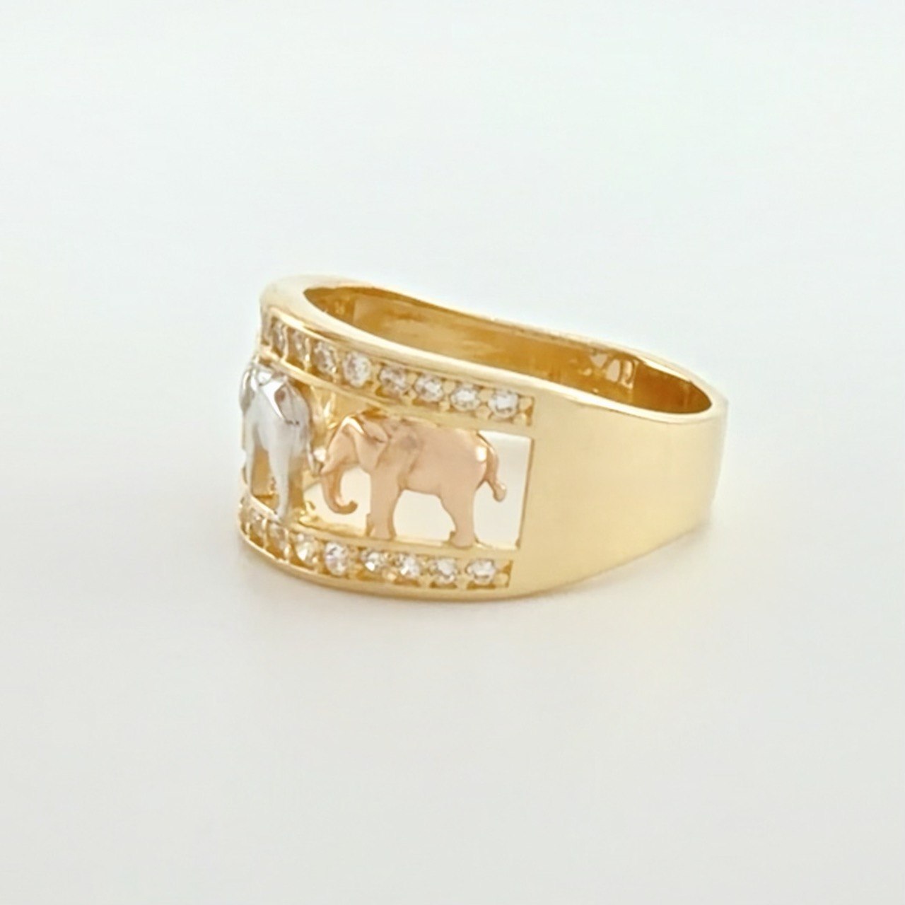 Anillo Tres Elefante 5.95g / T7 1/2 Tres Oros 18K