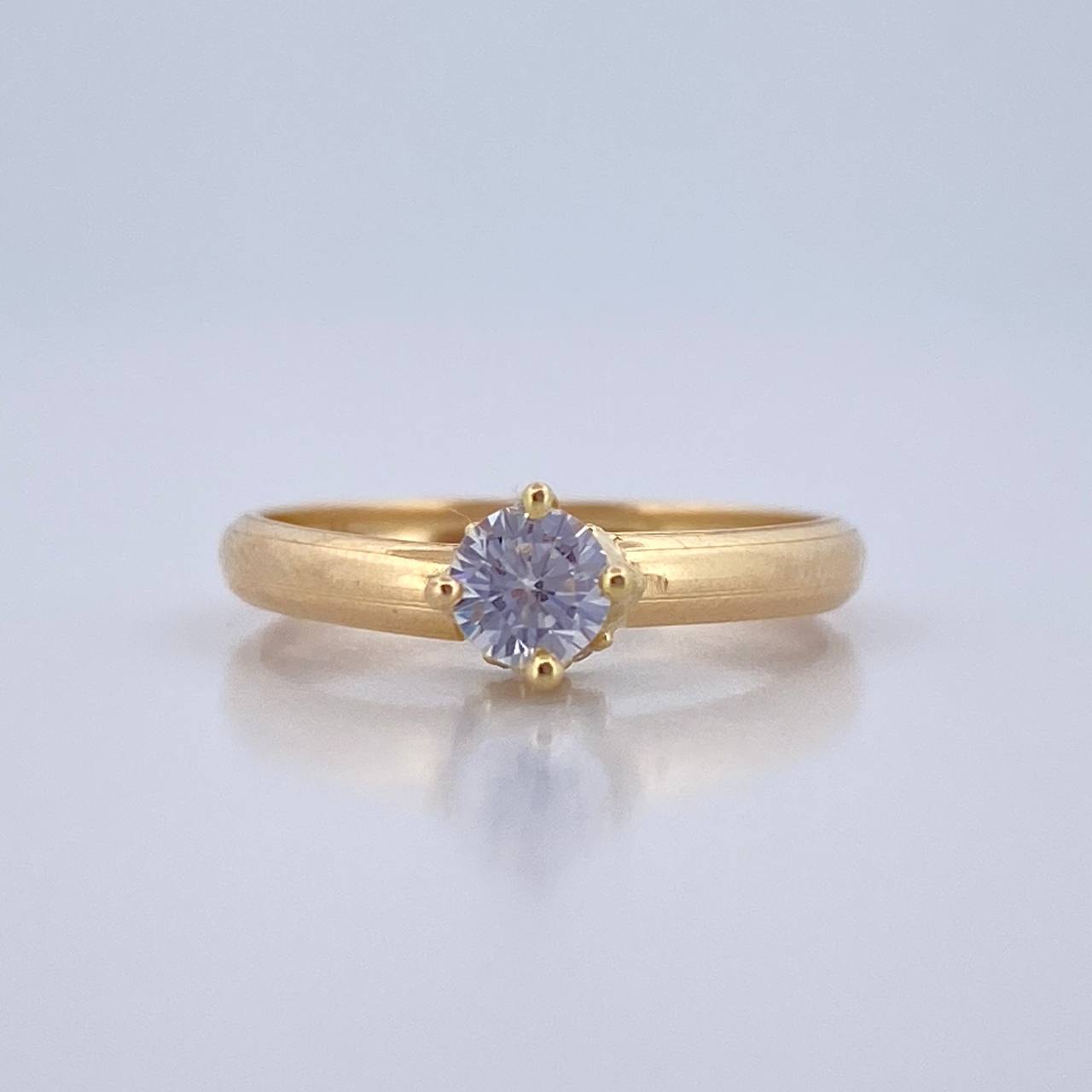Anillo Solitario Clasico Base 1.2gr / T4 1/2 / Oro 18K $